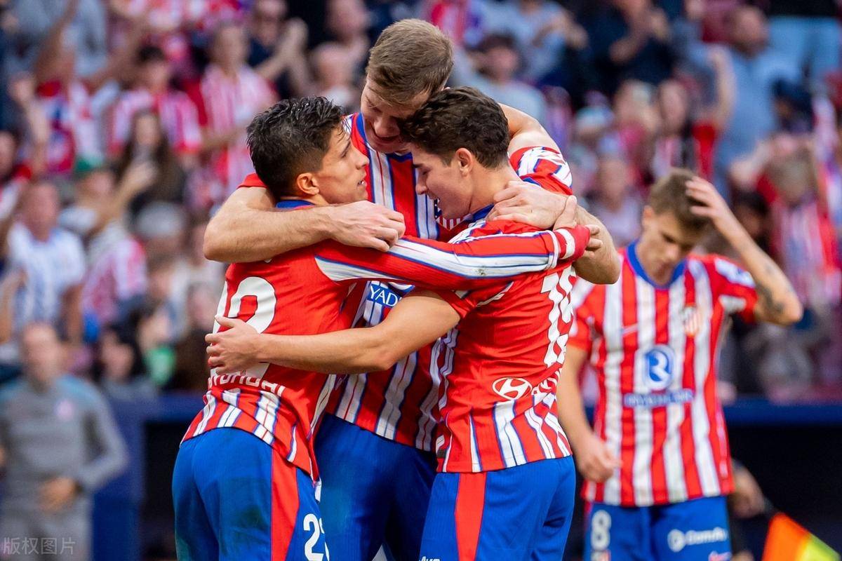 里昂鏖战塞维利亚，内马尔高光表现