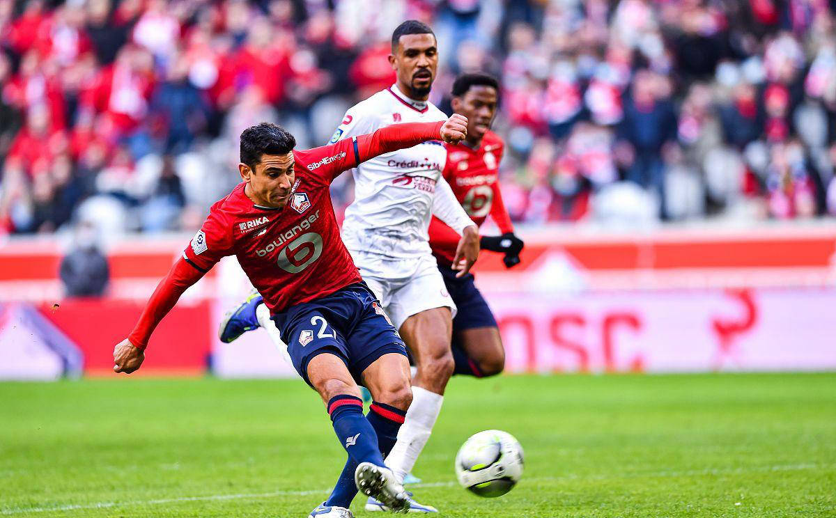 巴伦西亚主场战平，保持不败战绩