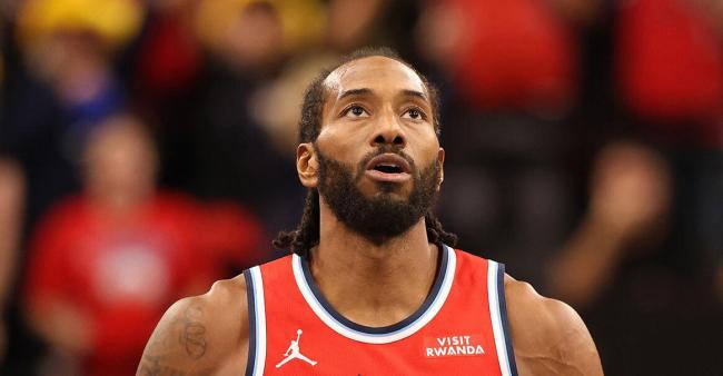 青岛队绝杀独行侠，伦纳德状态火热的简单介绍